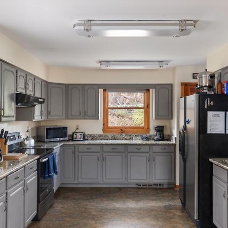 Sleepy Hollow 5Br Cabin - National Park 7 Min, Hot Tub, Fire Pit, Sleeps 12 Luray Eksteriør bilde
